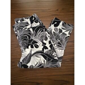 Chicos Women Juliet So Slimming Crop Pants 2P 12P Black White Tropical Palm Leaf